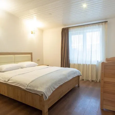 Big Terrace Apartment On Liberty Square Tbilisi Exterior photo